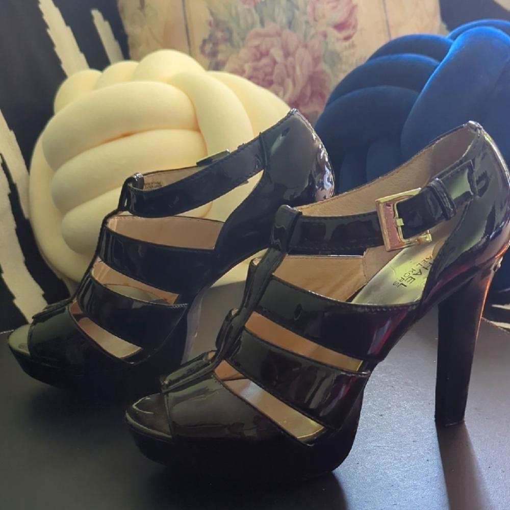 Michael Kors - Black Patent Leather Platform Heels